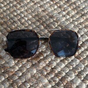 Frye & Co sunglasses